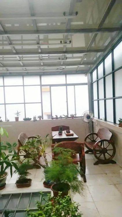 還在裝傳統(tǒng)陽光房？太傻了！如今大家都裝這個，美觀、環(huán)保還能賺錢！