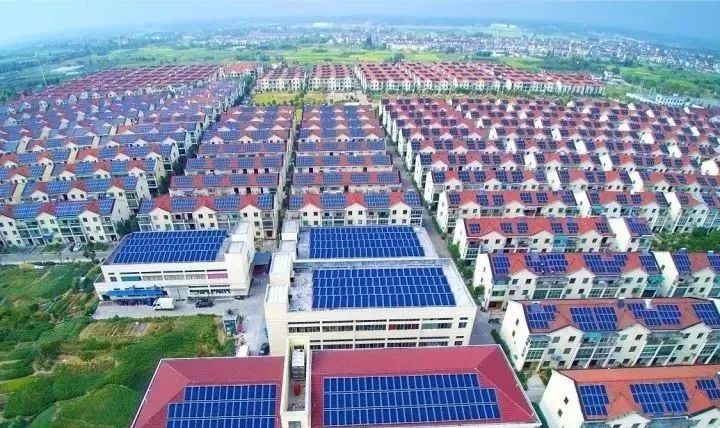 光伏發(fā)電“租房頂、免費裝”新套路，警惕陰陽合同，天上不會掉餡餅！